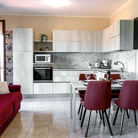 Apartment Elegant With Pool On Garda